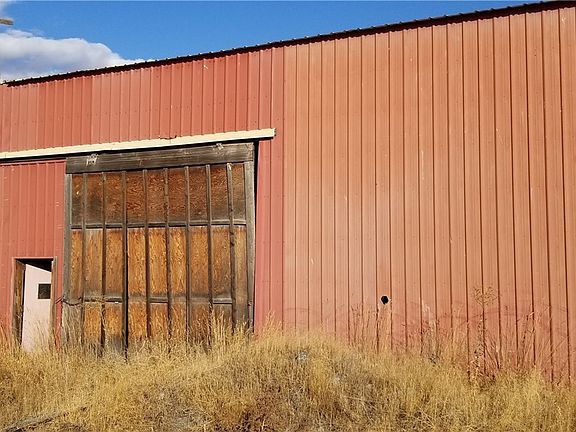 3rd image of 10224 Road H NW