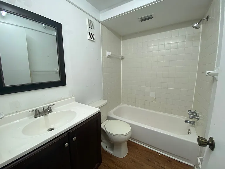 1708 Azalea Ct #B — Photo 2