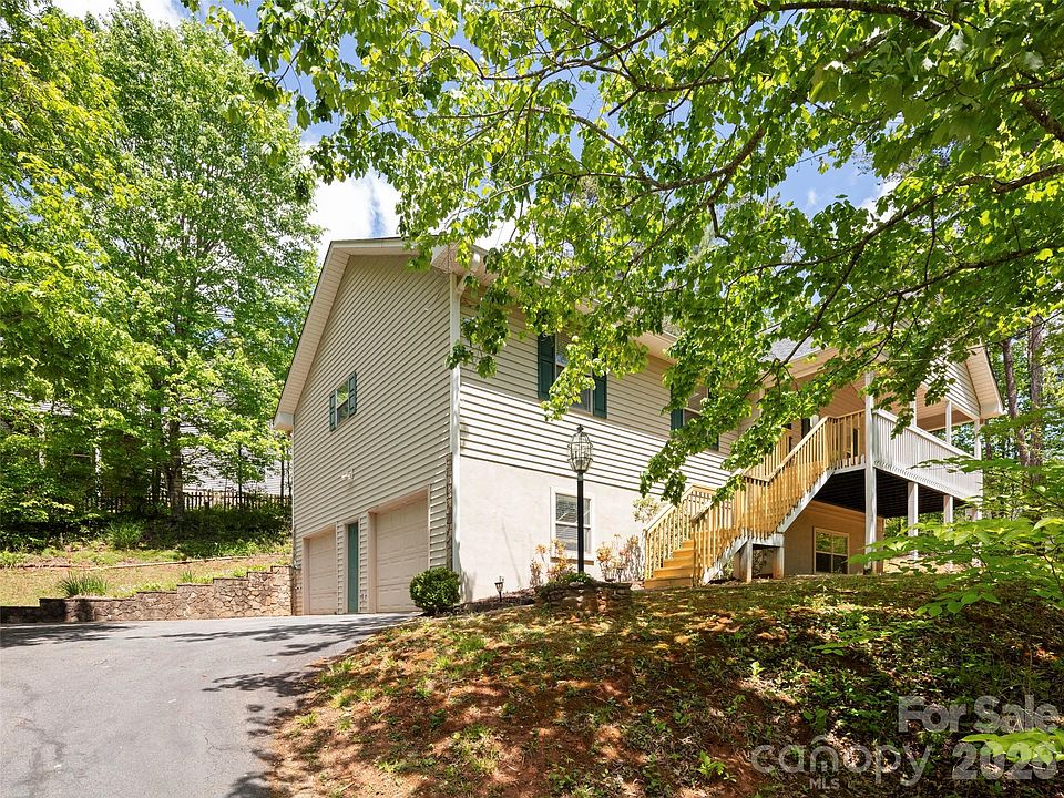 1st image of 38 Evening Shade Dr