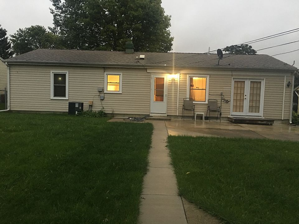 2nd image of 610 Iola Ave
