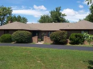 1883 Mount Hope Rd, Webb City, MO 64870