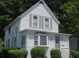 37 Rockway Rd, Peabody, MA 01960