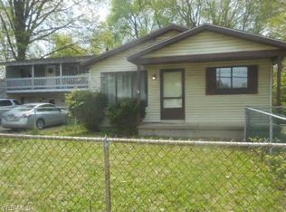 984 Independence Ave, Akron, OH 44310