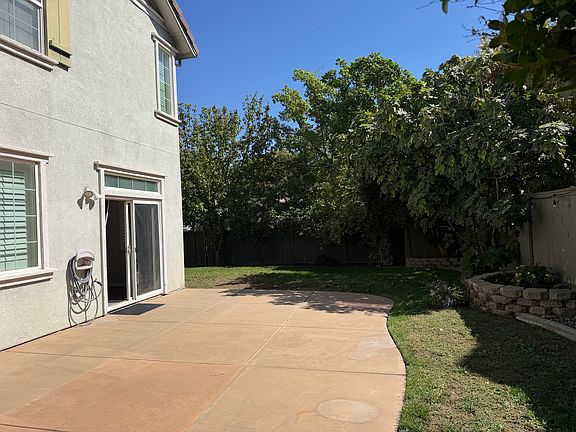 3rd image of 2326 Abbott Ct