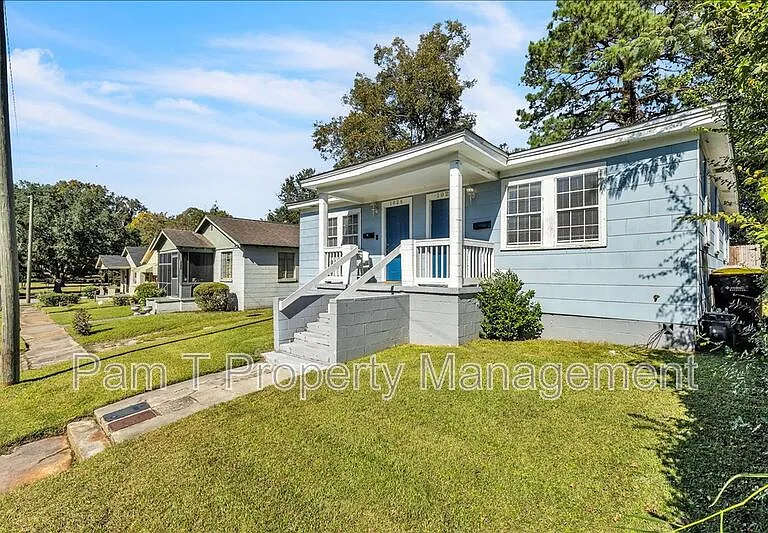 1024 W 39th St — Photo 20