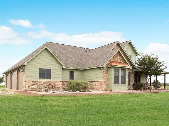 3rd image of 2842 Old Boyce Rd