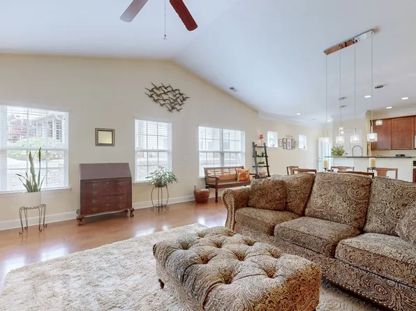 2425 Alteras Dr, Nashville, TN 37211