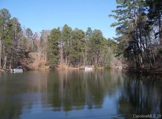 Southcove Rd, Mill Spring, NC 28756