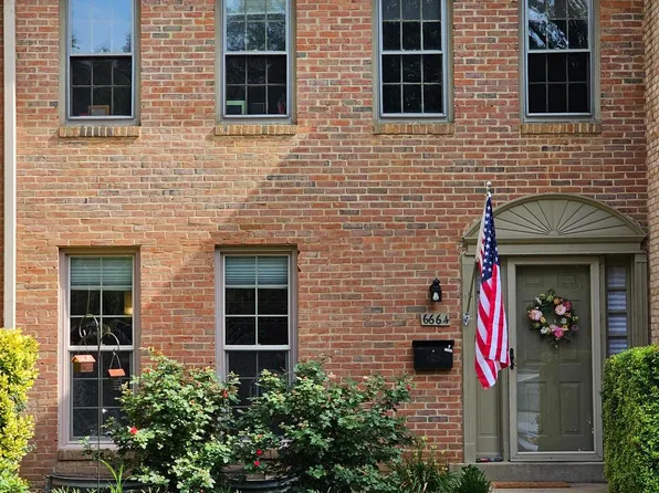 6664 Midhill Pl, Falls Church, VA 22043