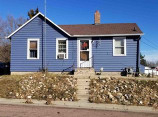 816 Maple St, Yankton, SD 57078