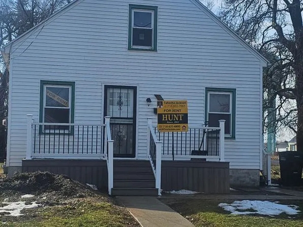 2003 Virginia Ave, Niagara Falls, NY 14305