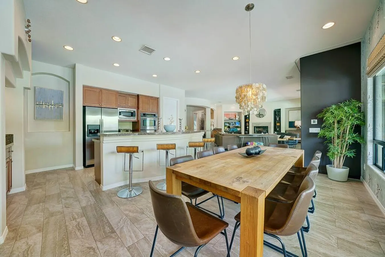 5 bed, $16,538 — Photo 4