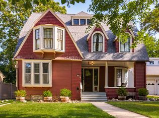 407 W Grove St, Pontiac, IL 61764