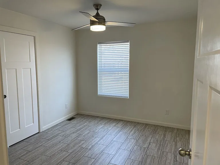 10701 N 99th Ave #230 — Photo 7
