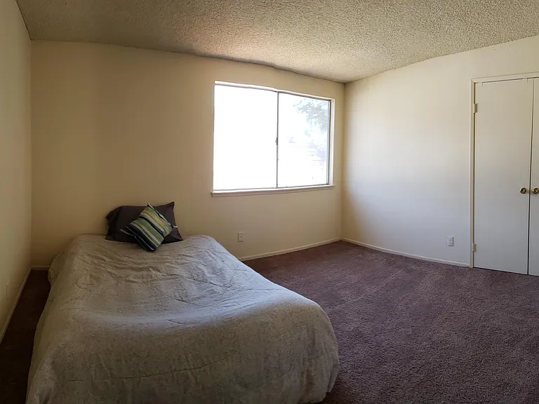 22719 Garzota Dr — Photo 11