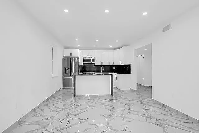 3127 Sedgwick Ave #GFL — Photo 1
