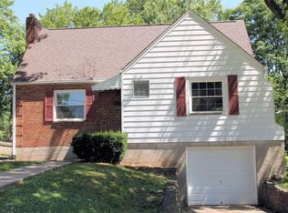 5574 Raceview Ave, Cincinnati, OH 45248