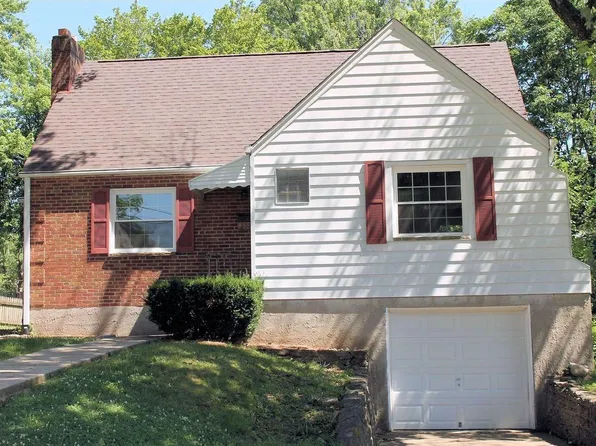 5574 Raceview Ave, Cincinnati, OH 45248