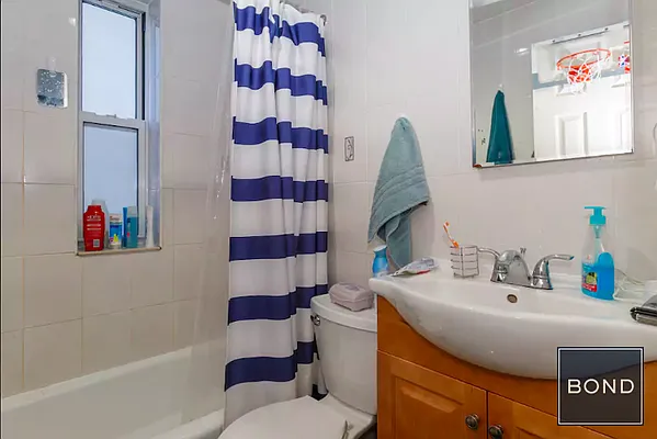 Rented by Bond New York | media 6