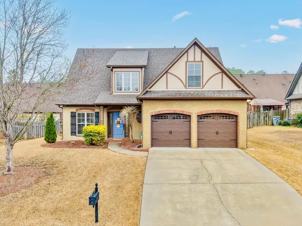 468 River Oaks Ln, Helena, AL 35080