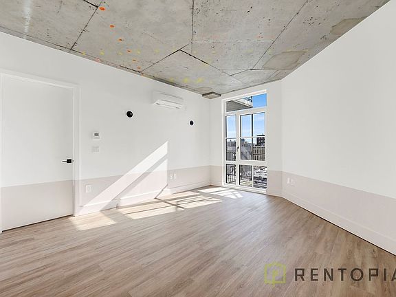 5th image of 668 Bushwick Ave #319