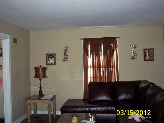 2nd image of 3812 N Vermilion St