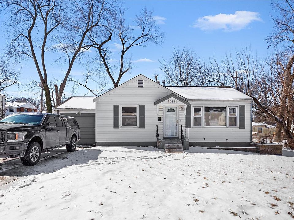 2nd image of 10121 Newbold Dr