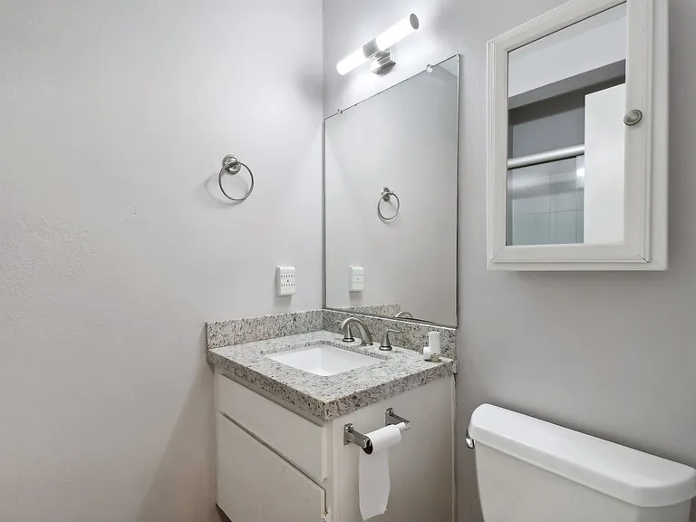 24686 Golfview Dr — Photo 33