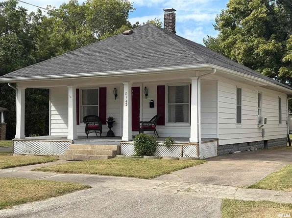 2142 Herbert St, Murphysboro, IL 62966