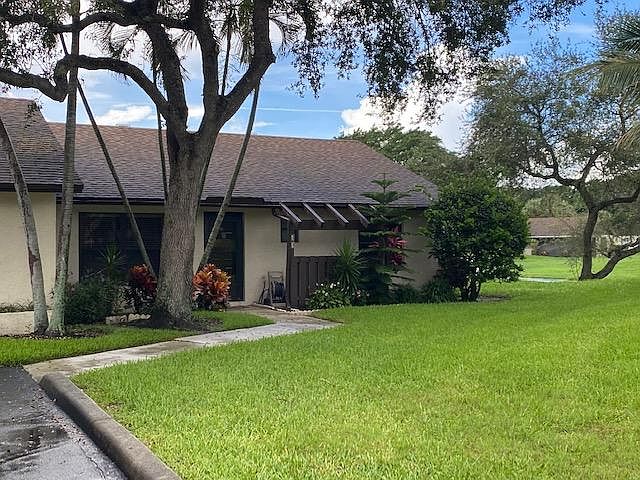 22 Via De Casas Norte Boynton Beach, FL, 33426