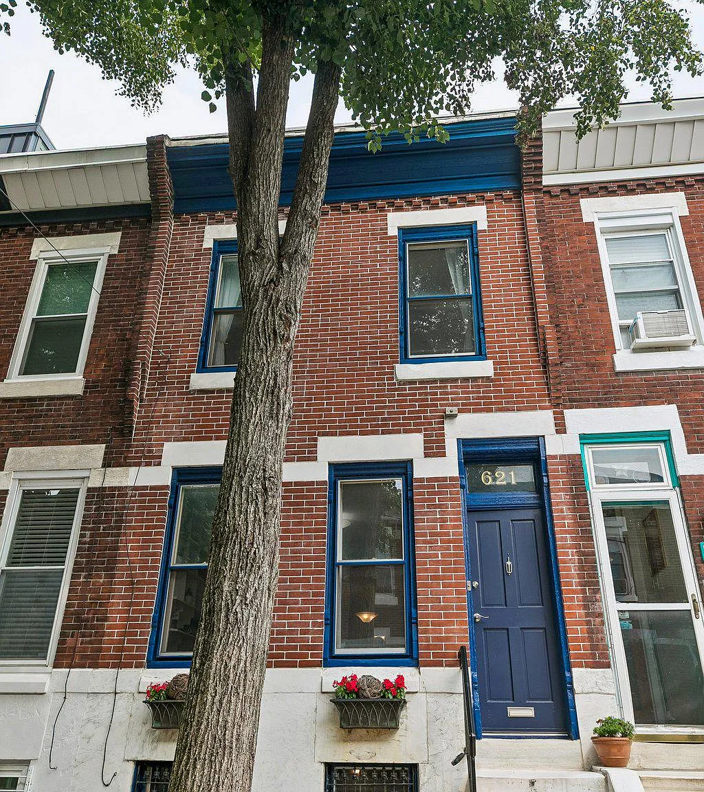 2 bed, 1052 sqft, $3,800 — Photo 2