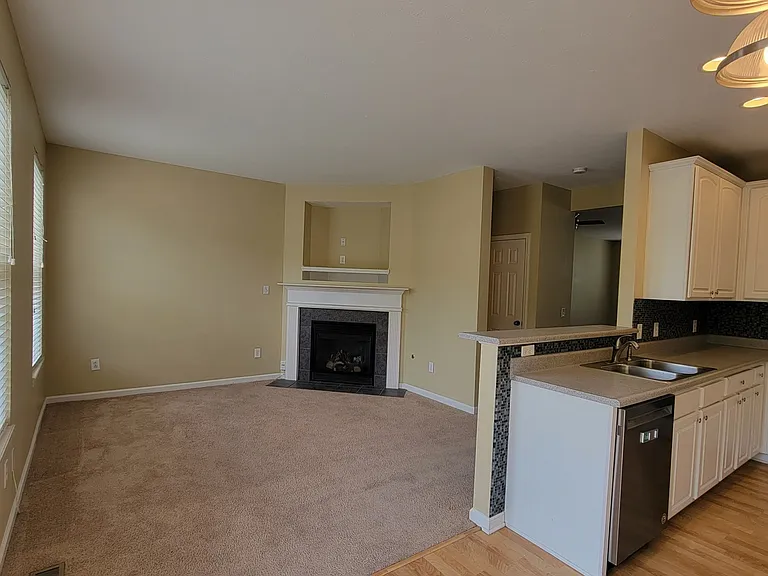 9435 Tanhurst Dr — Photo 10
