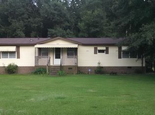 5799 White Line Rd, Ayden, NC 28513