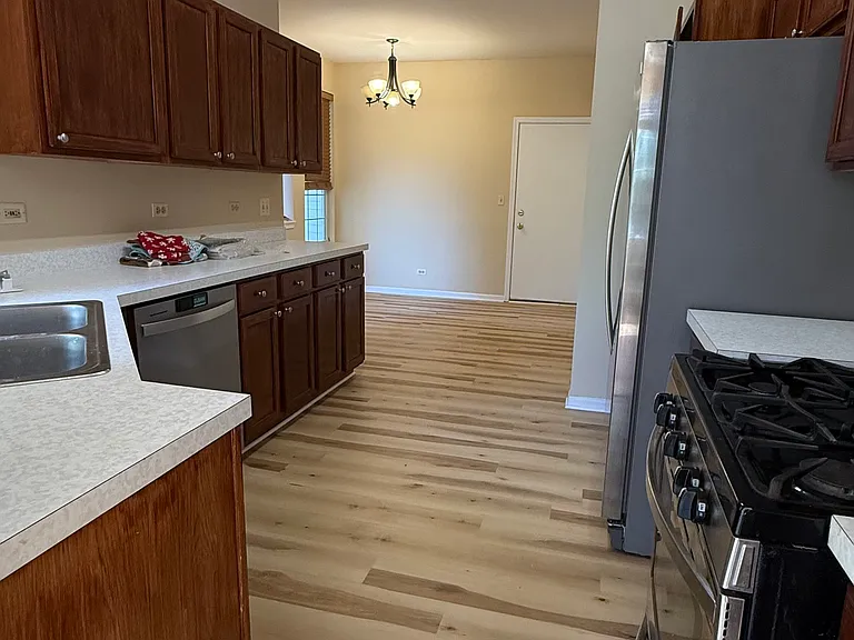 3021 Anton Dr — Photo 6