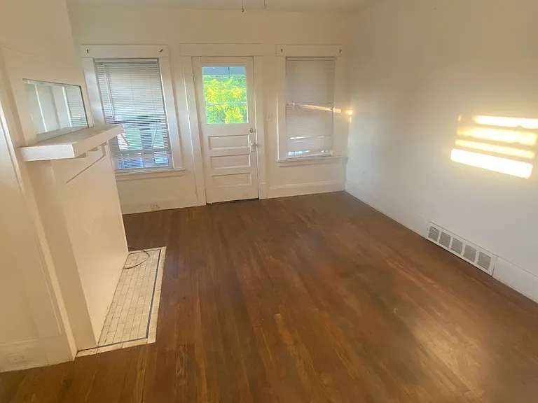 14004 Shaw Ave #2 — Photo 6