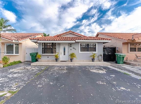 2nd image of 8837 NW 115th St
