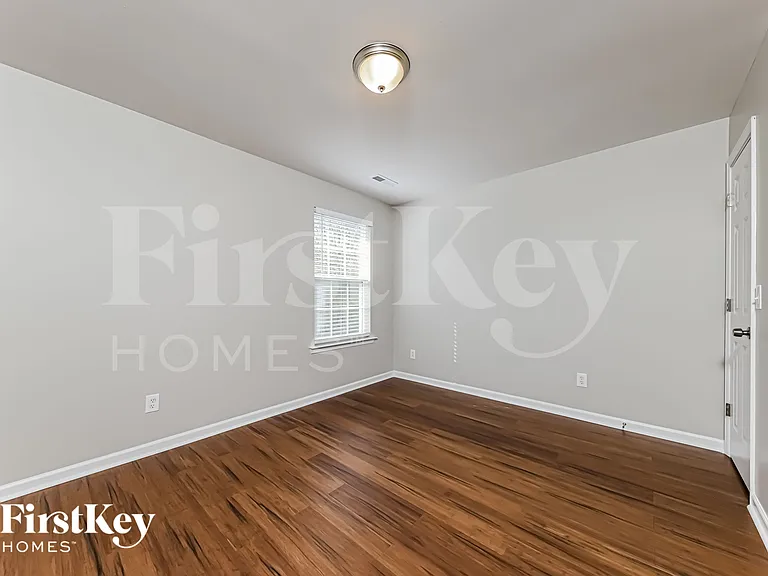6221 Elderbush Dr — Photo 11