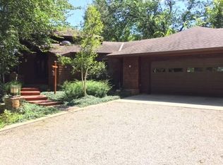 1277 N 935th Rd, Lawrence, KS 66047