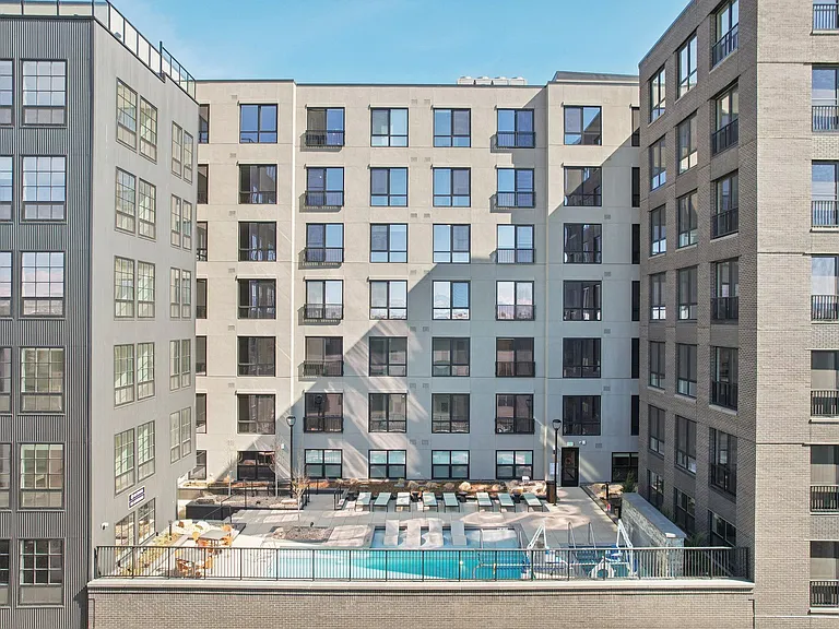 Oso Apartments — Photo 16