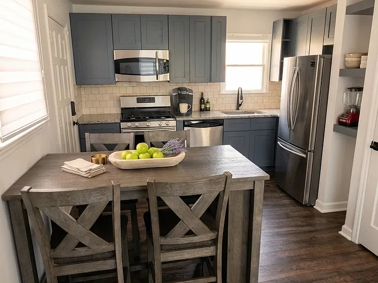 1421 Walker Ave — Photo 2