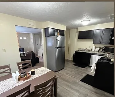 500 S Depeyster St #26
