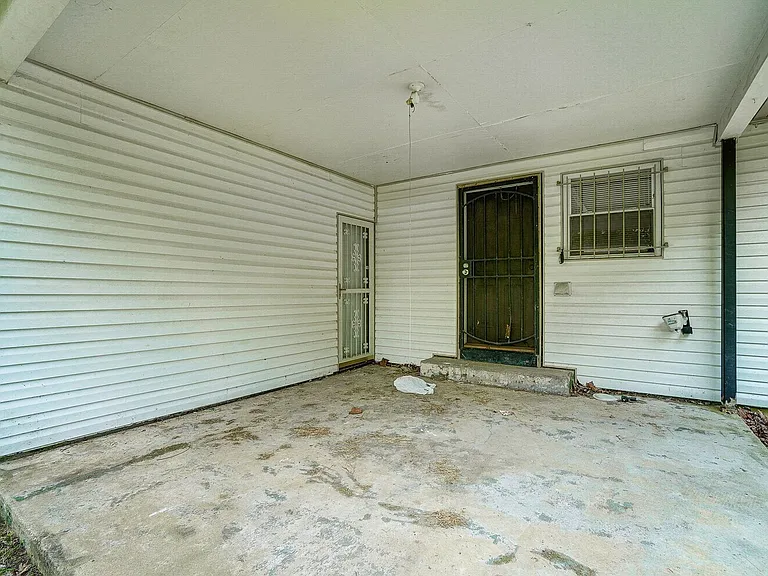 4025 Haney Rd — Photo 23