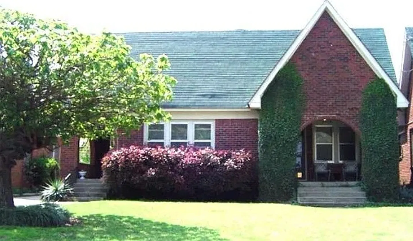 2426-2428 NW 20th St Duplex — Photo 1