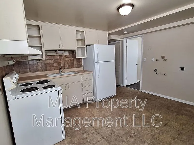 740 W Wasatch St — Photo 7