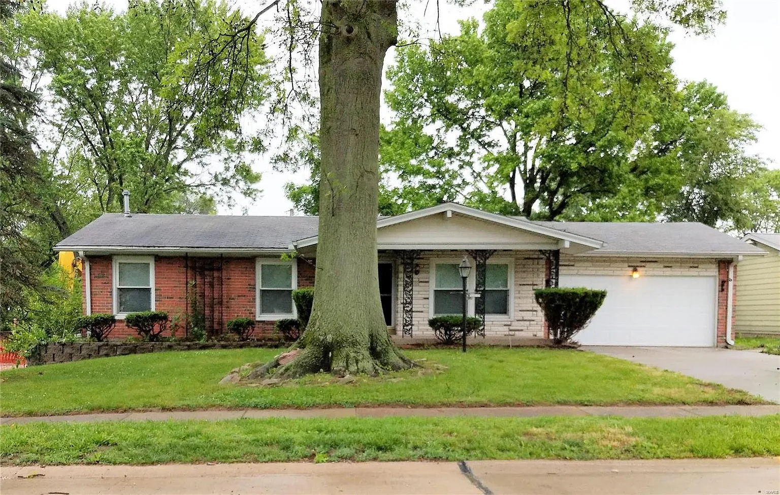 3190 Wellington Dr photo 1