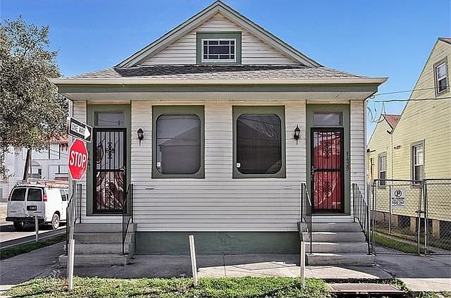 1st image of 1439 Arts St