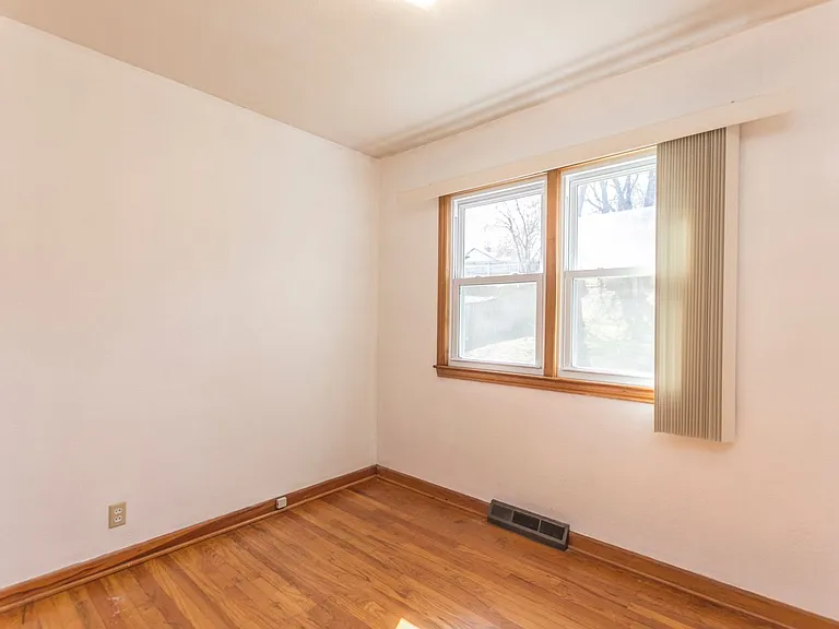 7390 Southview Dr — Photo 10