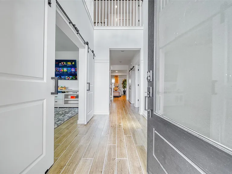12202 Old Fashion Cir — Photo 3