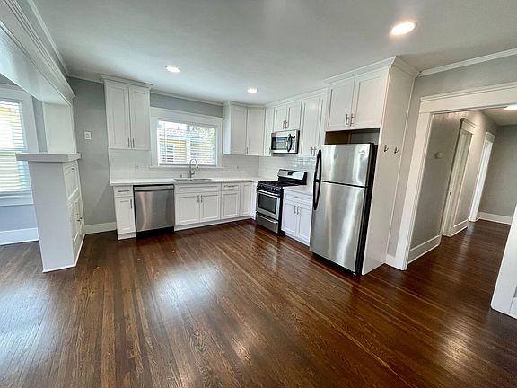 2nd image of 1604 E 1st St #1608