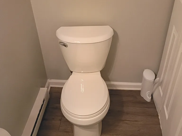 906 Colonial Dr — Photo 19